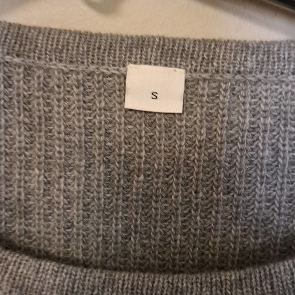 NC Crewneck Batwing Sleeve Knitted Poncho Pullovers Sweater in Grey - Picture 6 of 8